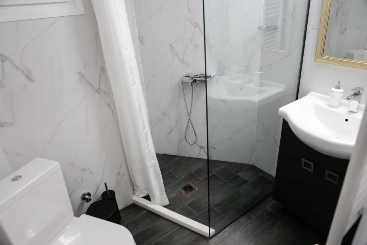 # Alegra Apartment , 10Mtrs From Venizelou Metro Station Thessaloniki Exterior foto